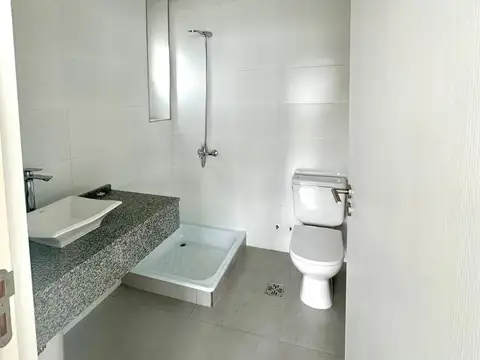 ALQUILER ESPECTACULAR PISOS DE OFICINAS A ESTRENAR-EXCELENTE UBICACION-BAJAS EXPENSAS