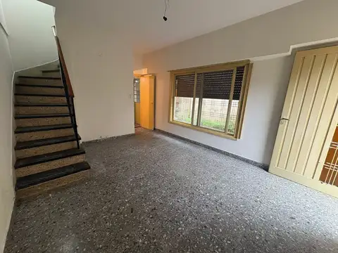 PH 3 amb con patio y jardin Lomas del Mirador