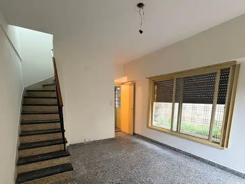 Depto Tipo Casa en Venta 76 años