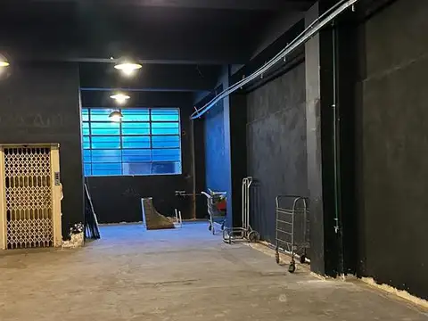 Galpon en Venta 8  mts Frente