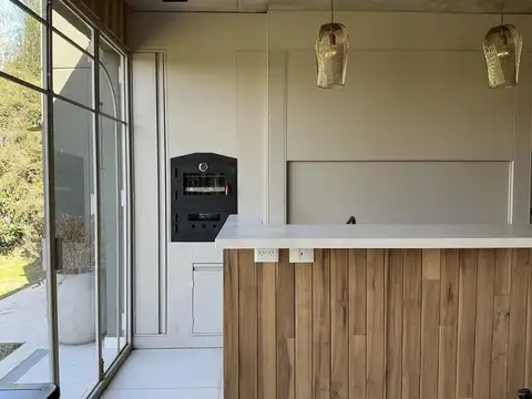 Casa en Venta en Garin-Centro, USD 695.000