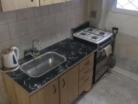 Departamento Monoambiente dividido. Moron