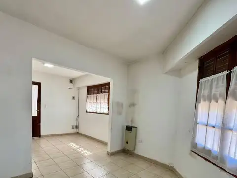 Brandsen e/ Paso y General Pinto