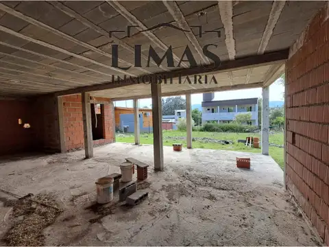 Los Reartes, casa terminar a 2 cuadras del río.