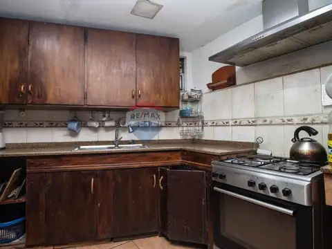 Depto Tipo Casa en Venta 94 años