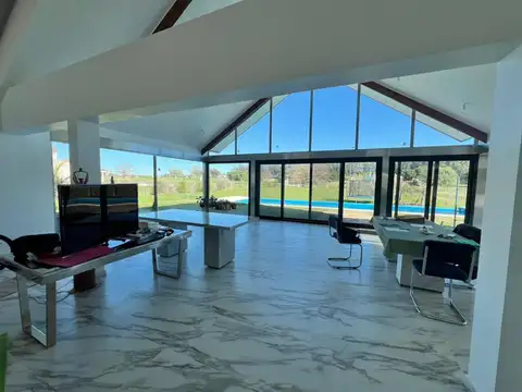 Casa en Venta en Chacras De La Cruz, USD 590.000