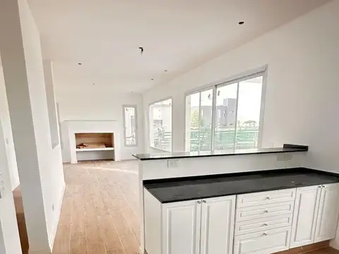 Excelente casa, 2 plantas, 3 dorm, lote interno usd 310.000.