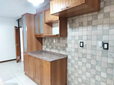 Casa en Alquiler  B° Canciller, Maipú