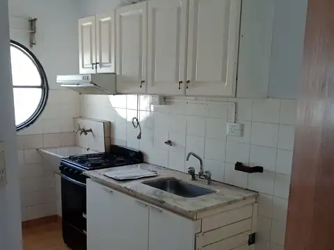 Departamento 4 ambientes con 1 baño