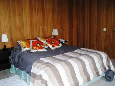 Casa en Alquiler Temporal con 1 cochera