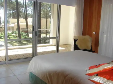 Casa 5 ambientes con 4 baños