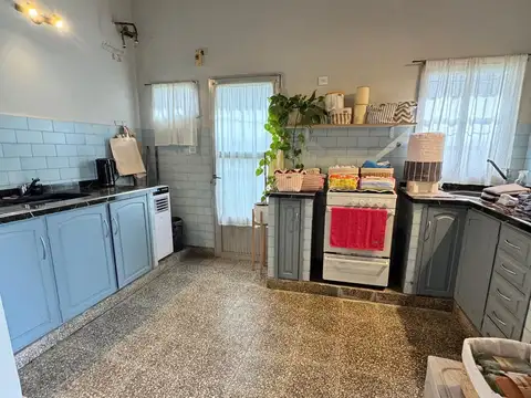 Local en Venta en Lobos, USD 100.000