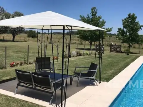 Casa 5 ambientes con 2 baños