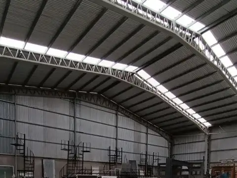 GALPON ALQUILER COMERCIAL SOBRE MARIO BRAVO