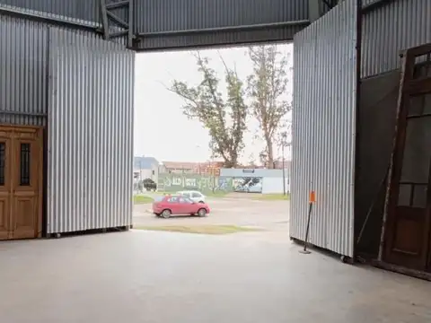 GALPON ALQUILER COMERCIAL SOBRE MARIO BRAVO