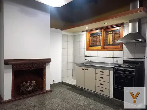 Depto Tipo Casa en Alquiler en La Plata, $ 550.000