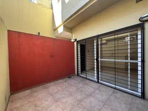Depto Tipo Casa en Alquiler de 1 dormitorio
