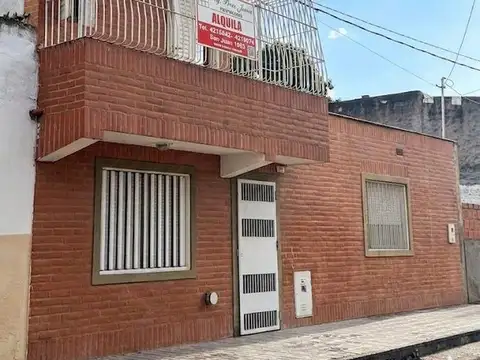 CASA EN VENTA - PJE AZOPARDO 1410 - ALTURA AV ALEM 1150