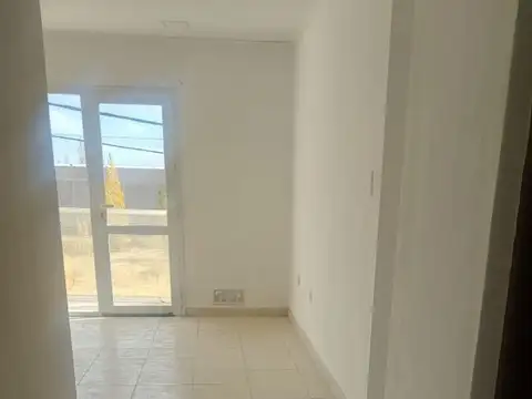 Depto Tipo Casa 4 ambientes con 1 baño