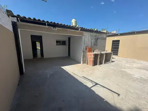 Casa en Venta con 5 cocheras