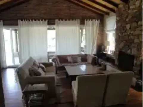 29/12 al 31/01 - Casa al lago en Alquiler en Santa Barbara