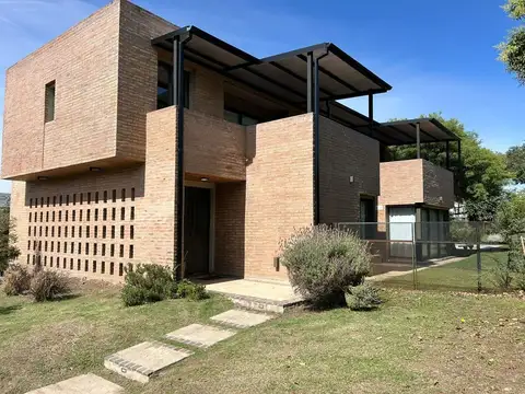 Venta Casa 3 Dorm Country La Serena Mendiolaza