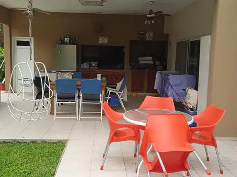 Casa en Alquiler Temporal de 4 dormitorios