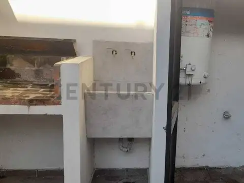 Departamento en Venta en Los Hornos, USD 39.500