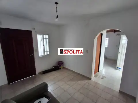 Depto Tipo Casa en Alquiler de 1 dormitorio