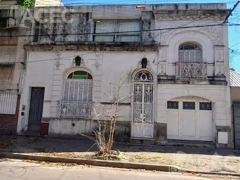 Venta - Casa - Barrio Arroyito