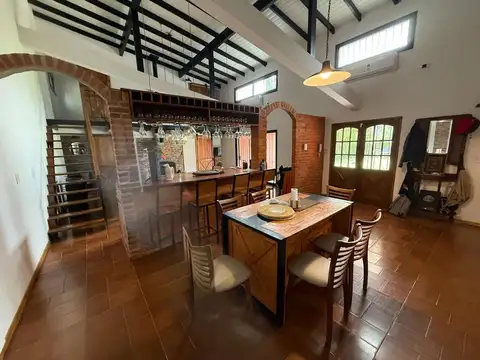 VENTA CASA QUINTA PARQUE LELOIR 4 DORMIT PISCINA