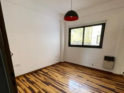 61 e/ 6 y 7 -  Dúplex de 2 dormitorios