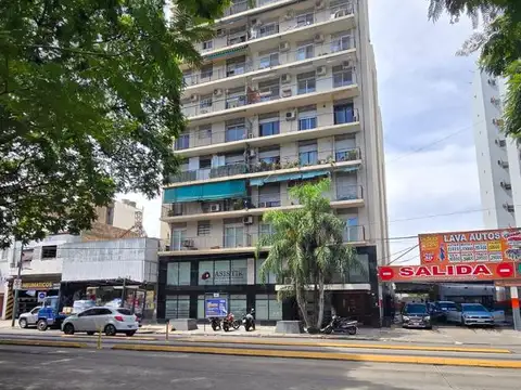 MONOAMBIENTE O DEPARTAMENTO DE 1 AMBIENTE CON BALCON FRANCES EN VENTA. VICENTE LOPEZ