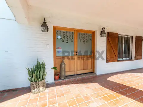 VENTA CASA B. CERRADO LA TATENGUITA-3 DORMITORIOS
