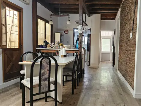 Martínez;  terreno propio; casa 4 amb + escritorio