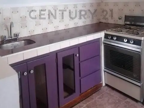 Casa 3 ambientes con 1 baño