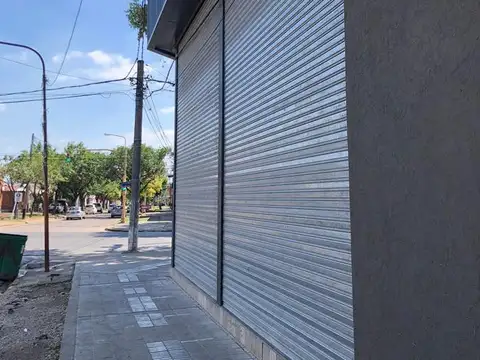 Local en Venta en Villa Gobernador Galvez, USD 550.000