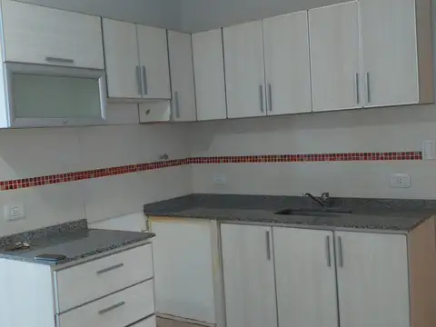 Depto Tipo Casa en Alquiler de 2 dormitorios