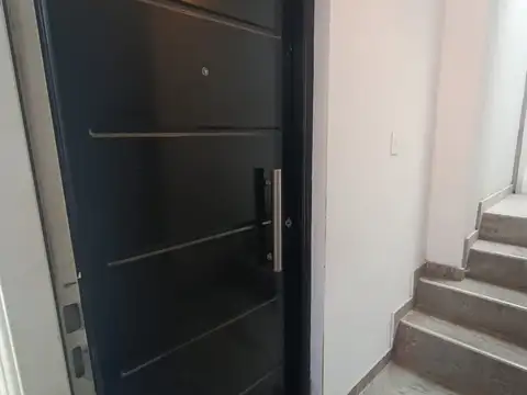 Depto Tipo Casa en Alquiler de 3 ambientes