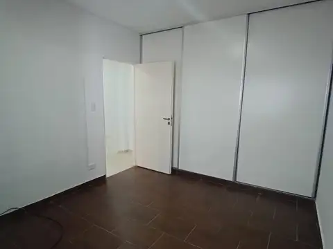 Bahia Blanca 200, Piso PB