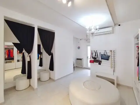 Hipólito Yrigoyen 800