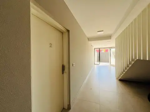 Depto Tipo Casa en Venta 4 años