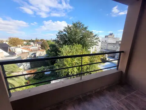 Senador Bordabehere 3900, Piso 4