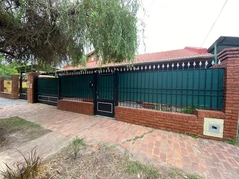Casa en alquiler de 3 ambientes en Villa Morra