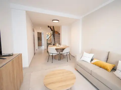 Dúplex 1 1/2 dormitorios con cochera incluida