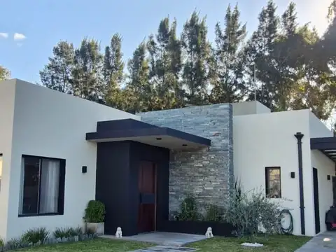 Lagos de Canning 100