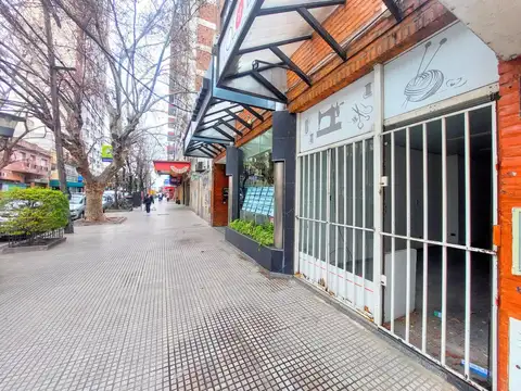 Local en Alquiler en Ramos Mejía, $ 1.200.000
