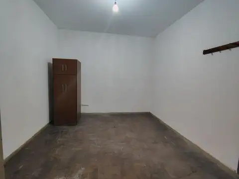 Depto Tipo Casa en Alquiler en Caseros, $ 720.000