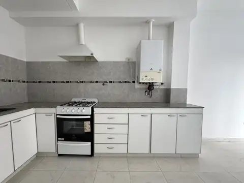 Depto Tipo Casa en Alquiler en Puerto Madryn, $ 650.000