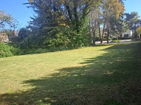 Terreno en Venta 12  mts Fondo